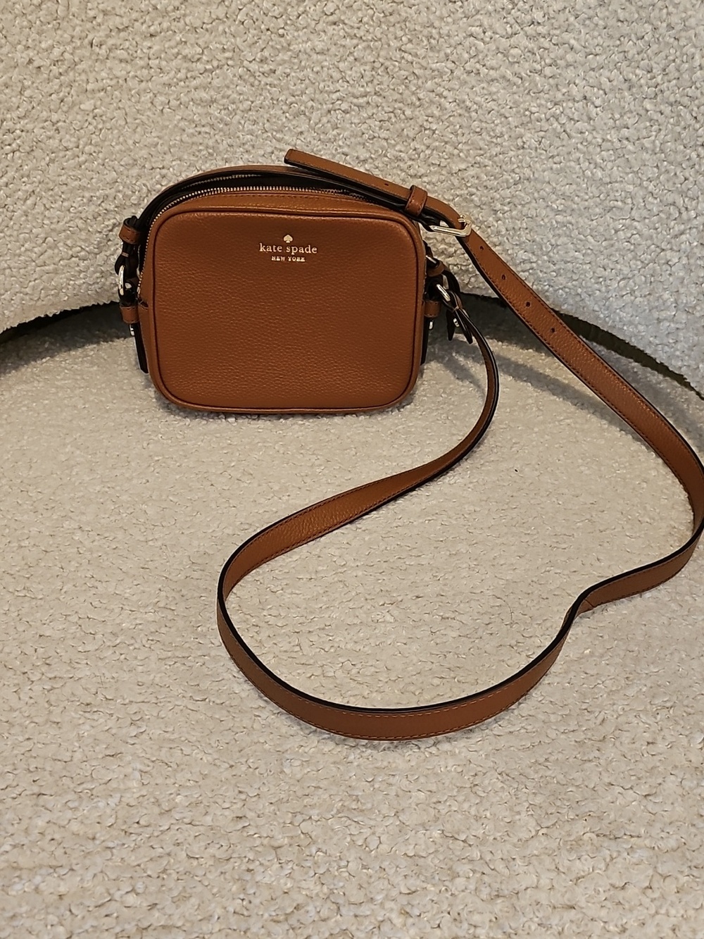Kate Spade Camera Bag - Picture 2 of 9